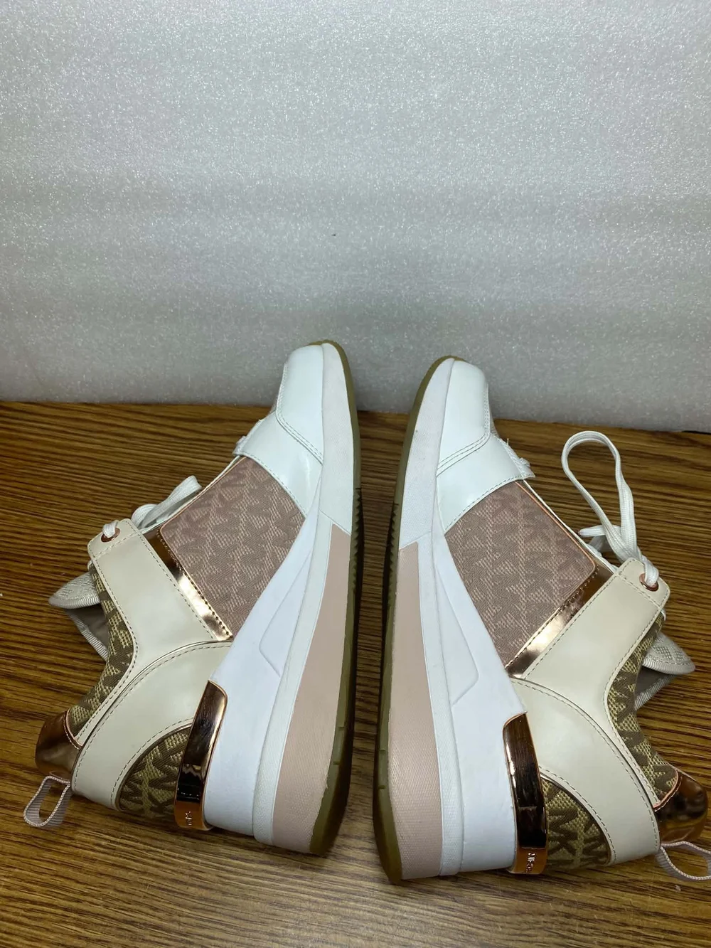 Michael Michael Kors Georgie Wedge Sneakers Womens Rose Gold White Size 9M